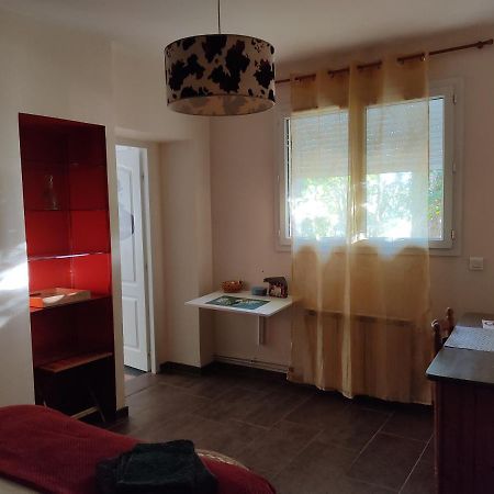 Chambre Privee Avec Parking Nimes Exterior photo
