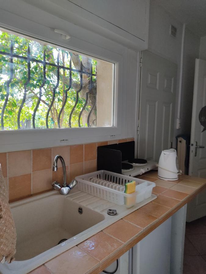 Chambre Privee Avec Parking Nimes Exterior photo